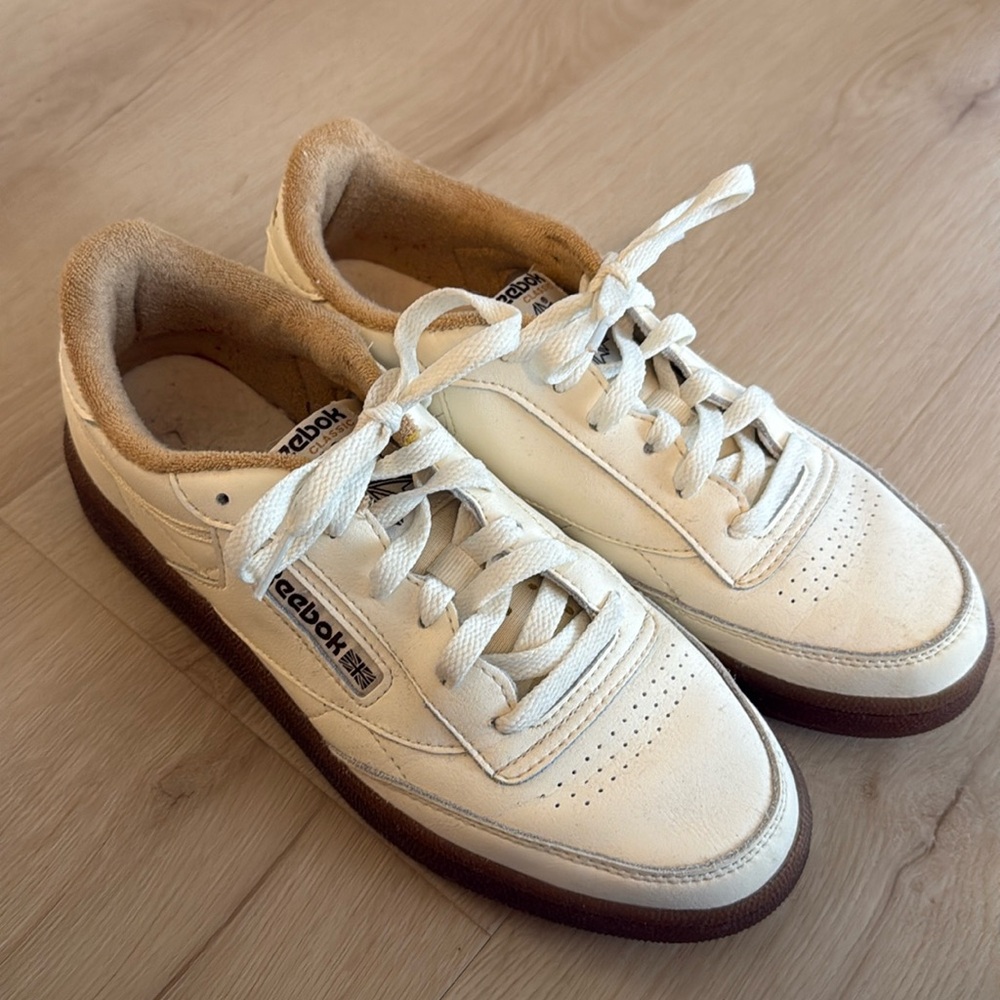 Reebok club c 85 cream brown gum sole